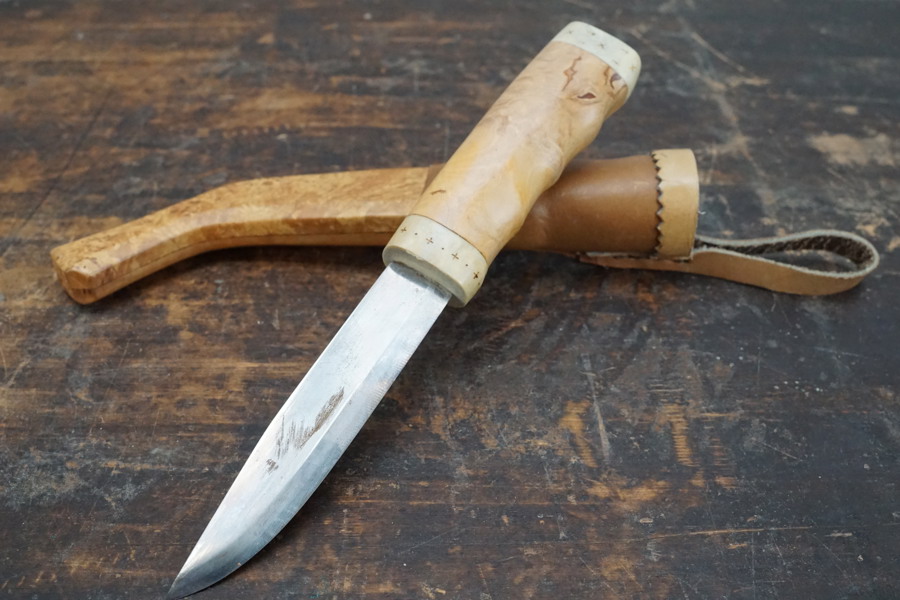 Trä / horn kniv. M52