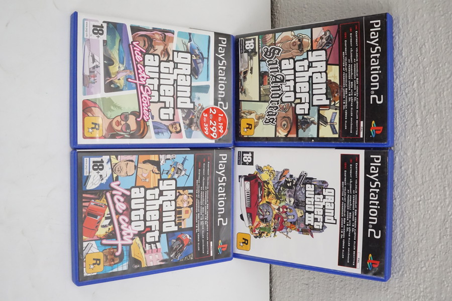 4st Playstation 2 spel Grand Theft Auto. A10