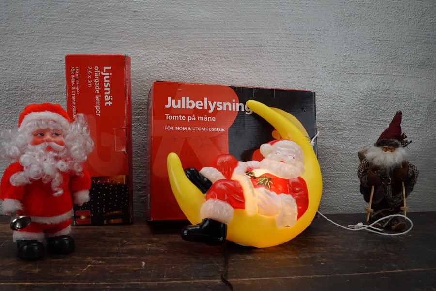 2st Tomtar julbelysning tomte på måne ljusnät. BC87