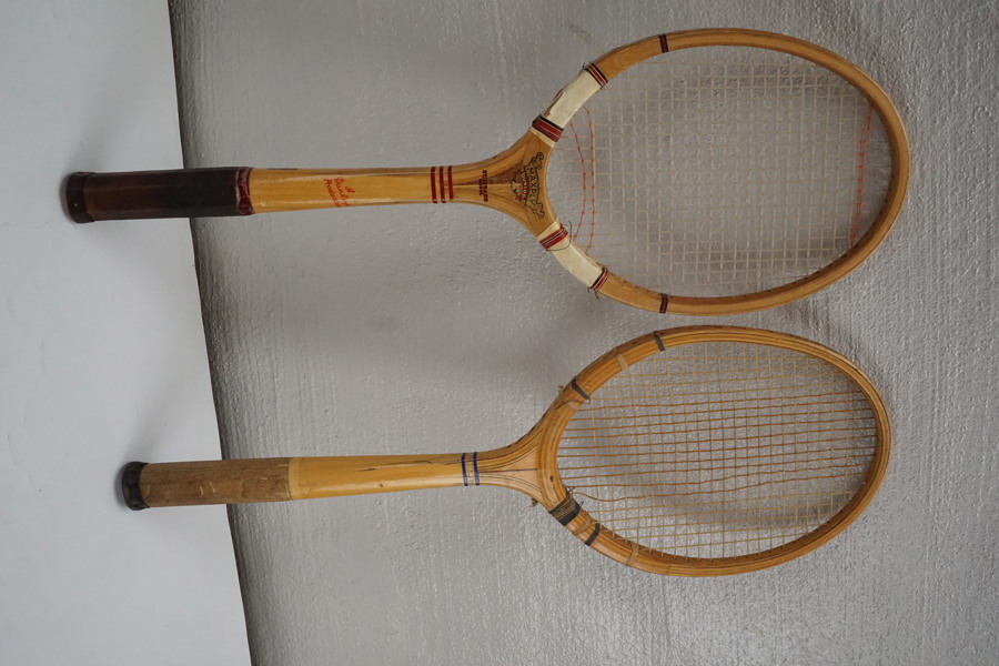 2st Äldre tennisracket Dunlop Sail. A42